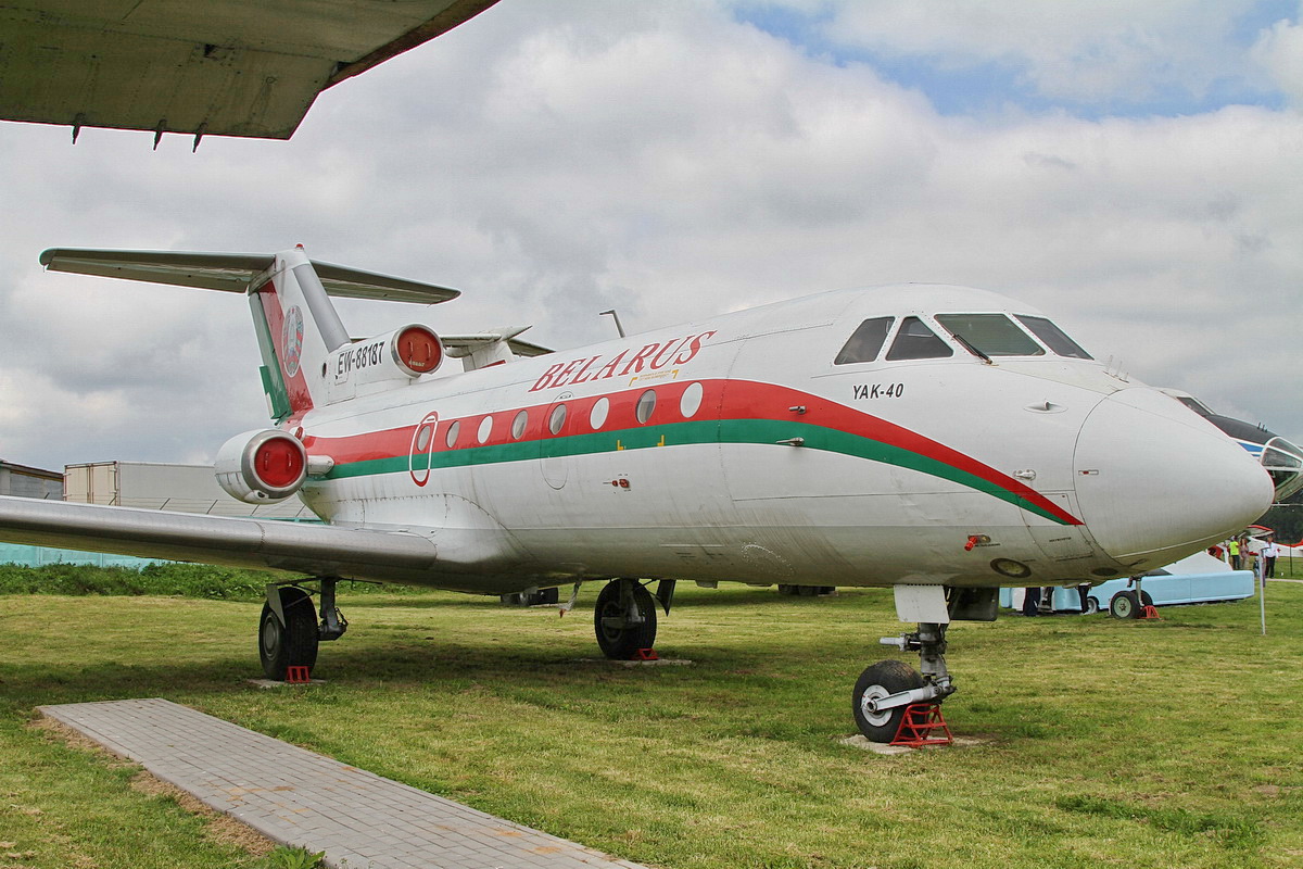 Yakolev Yak-40 EW-88187 Belarus Government