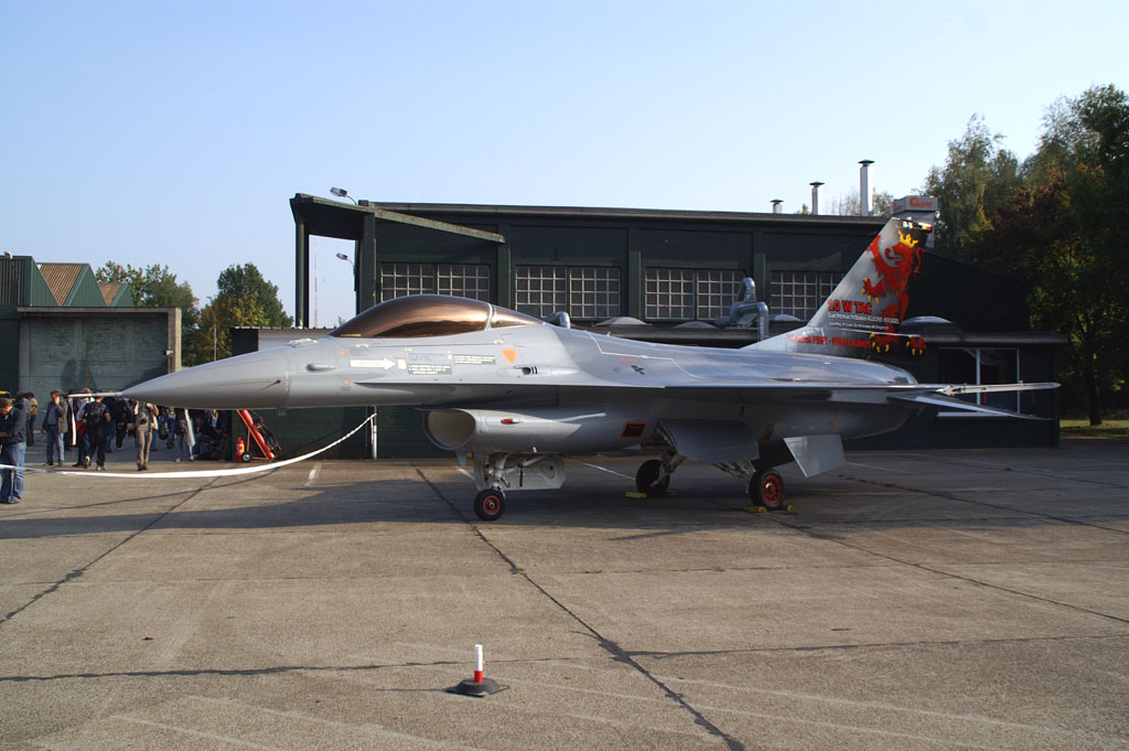 FA-16 General Dynamics F-16AM Fighting Falcon - KB Air Museum