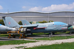 Vought F-8P Crusader 19