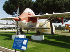  VH-TRQ PL-12 Transavia Airtruck