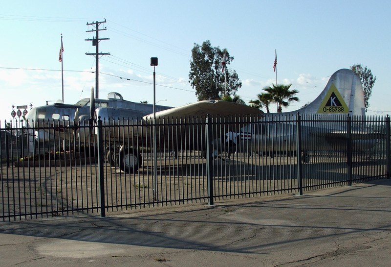 44-85738/K  Boeing B-17G Flying Fortress Prestons Pride